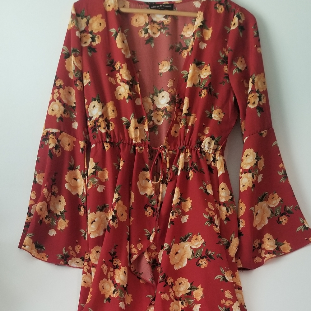 ✌️ Almost Famous Top Size Medium